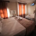 Rose Bouquets מלון 3*