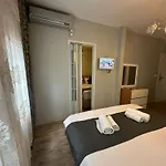 Rose Bouquets מלון 3*