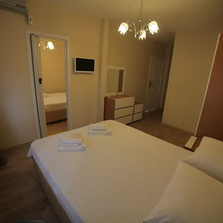 Rose Bouquets Hotel 3*