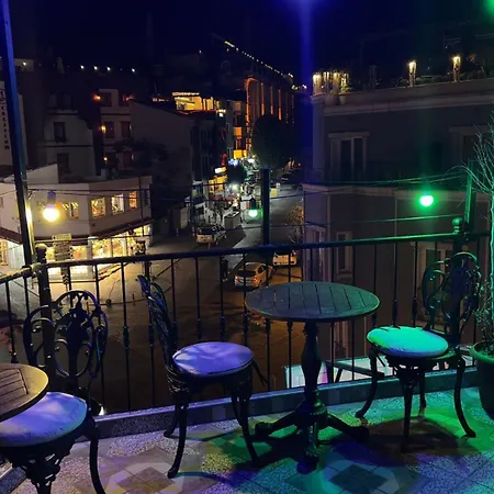 Rose Bouquets Hotel 3*