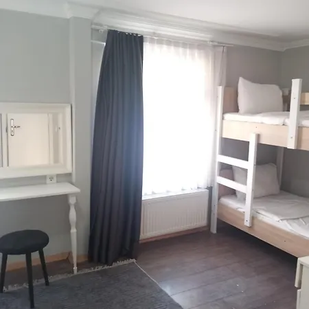 Hotel Rose Bouquets 3*