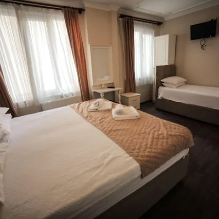 Hotel Rose Bouquets 3*