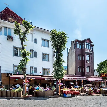 Hotel Rose Bouquets 3*