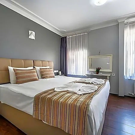Rose Bouquets Hotel 3*