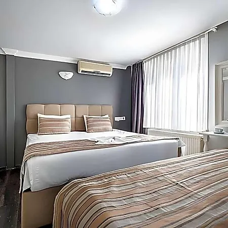 Rose Bouquets Hotel Istanbul