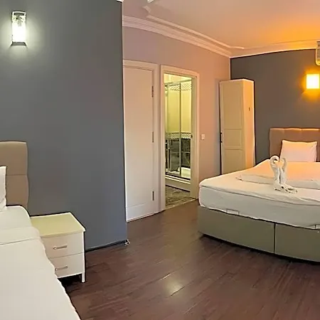 Hotel Rose Bouquets 3*
