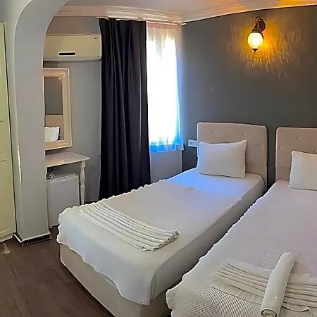 Rose Bouquets Hotel
