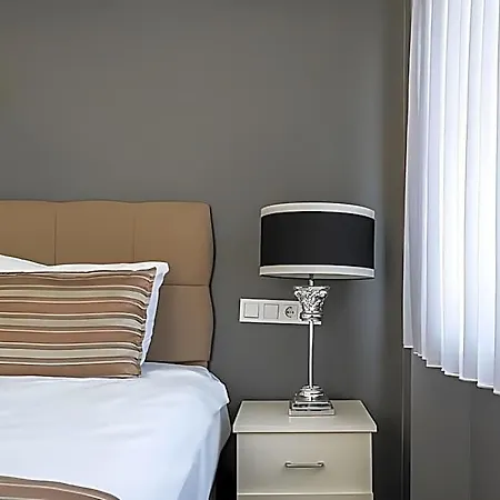 Hotel Rose Bouquets 3*
