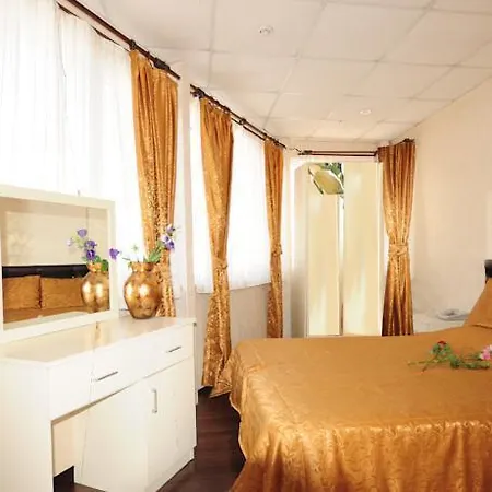 Rose Bouquets Hotel Istanbul
